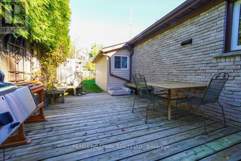 59 Mayvern Crescent, Richmond Hill, ON photo 45