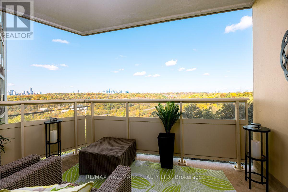 #804 980 BROADVIEW AVENUE - 17