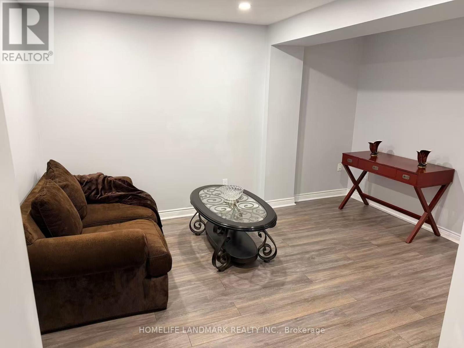 LOWER - 817 NORWICK ROAD, Newmarket (Stonehaven-Wyndham)