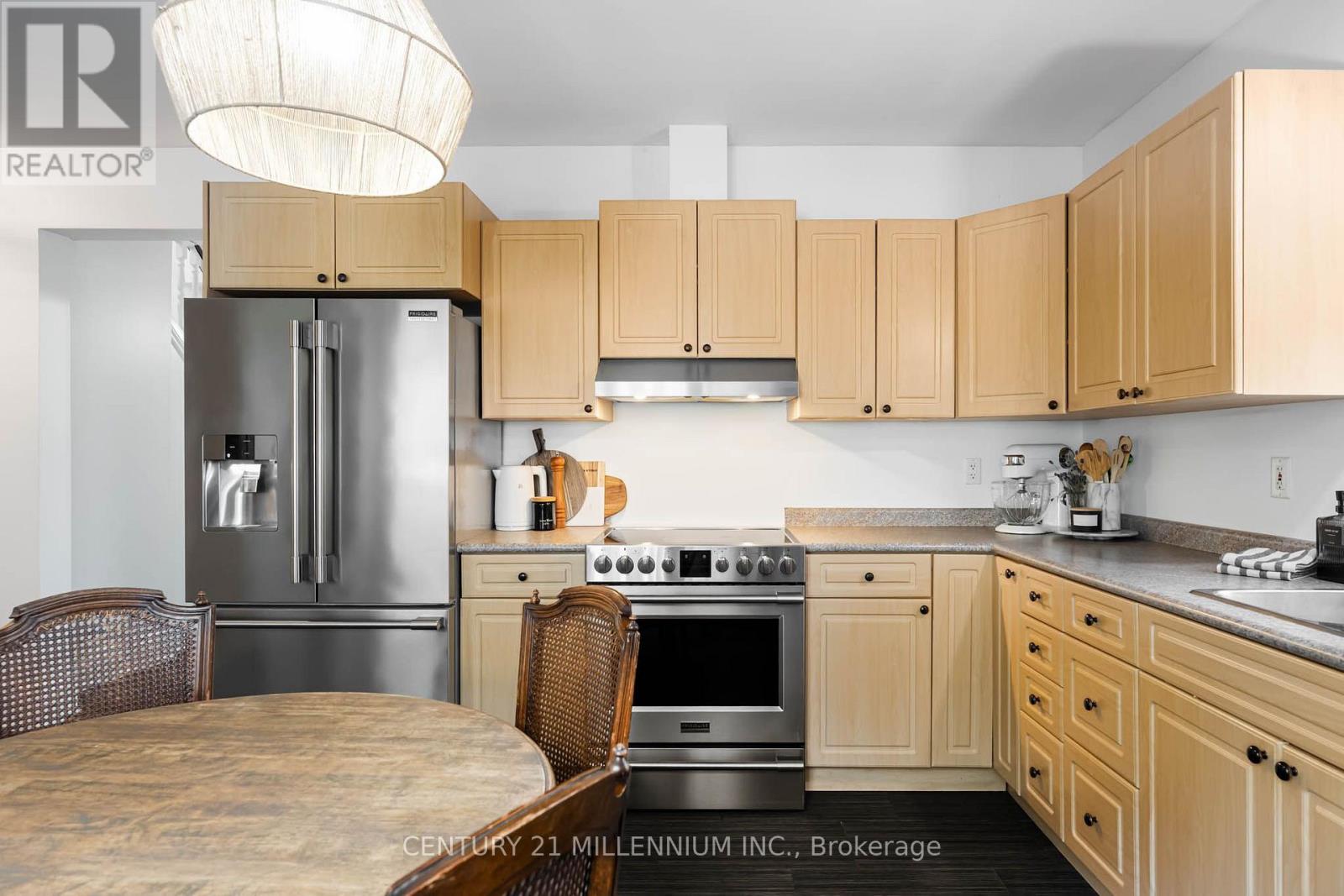 8 WILLIAM STREET, Brampton (Downtown Brampton) — photo 11