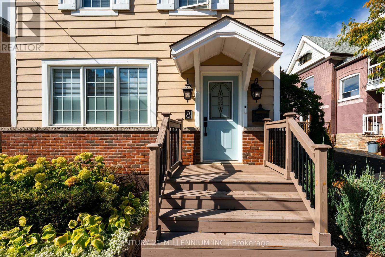 8 WILLIAM STREET, Brampton (Downtown Brampton) — photo 3