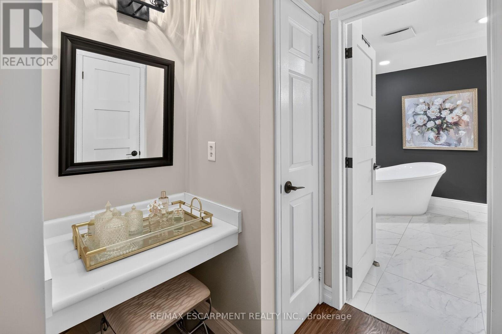 110 Cove Crescent, Hamilton, ON photo 24