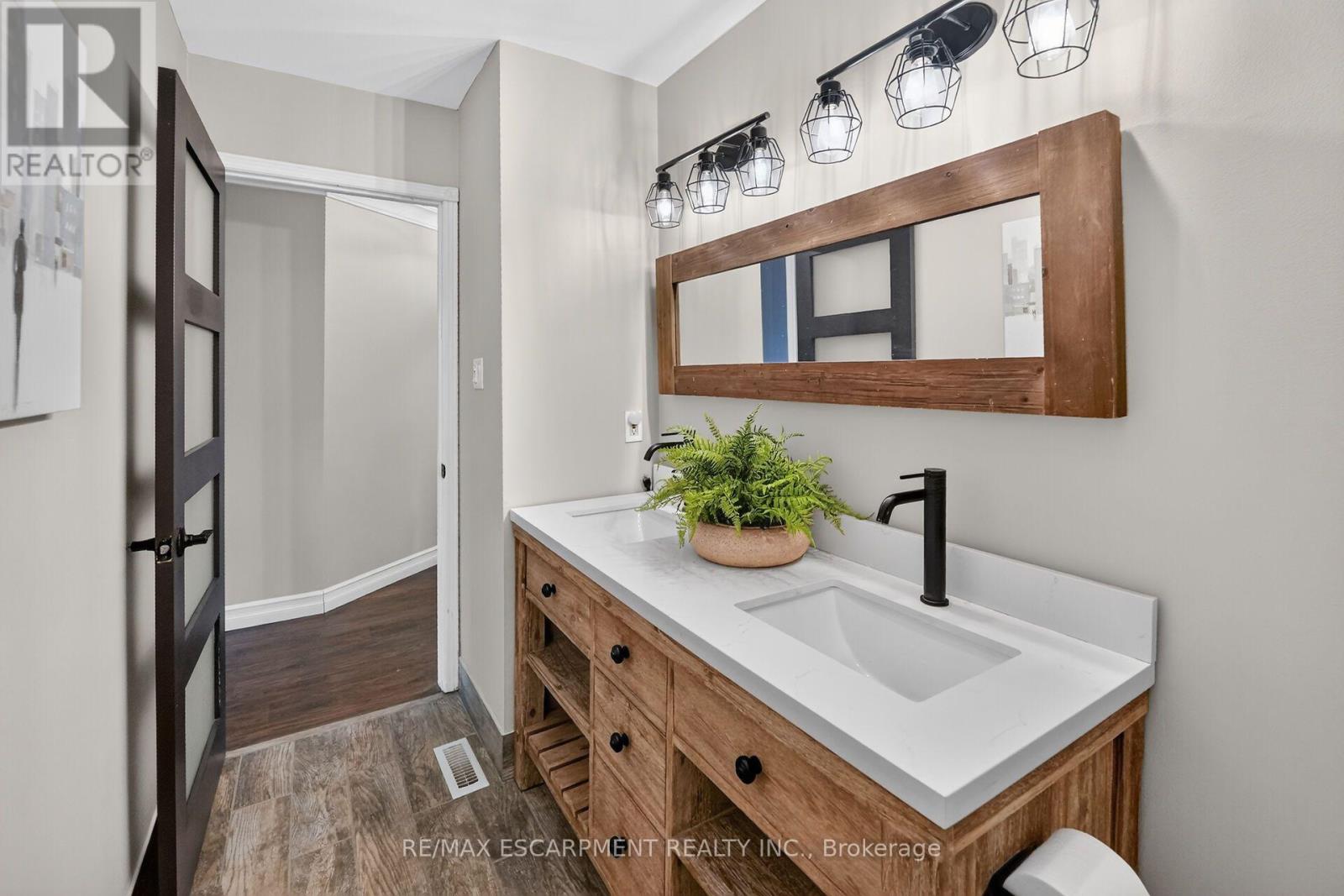 110 Cove Crescent, Hamilton, ON photo 29
