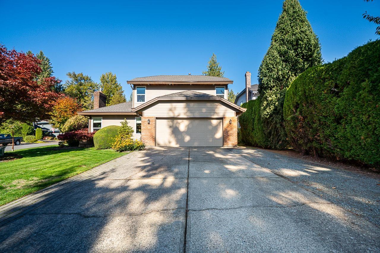 16173 Brookside Grove, Surrey — photo 3