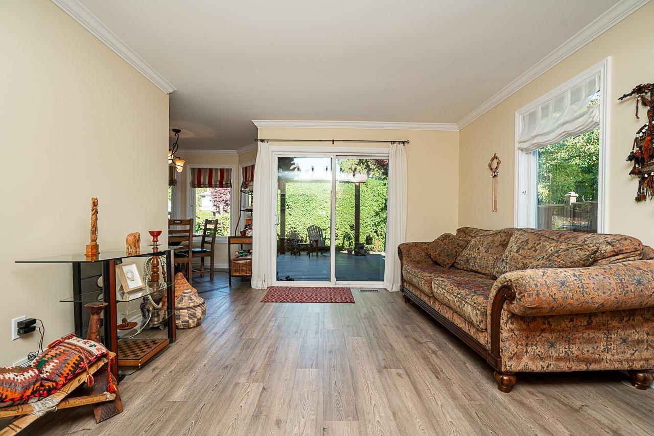 16173 Brookside Grove, Surrey — photo 16