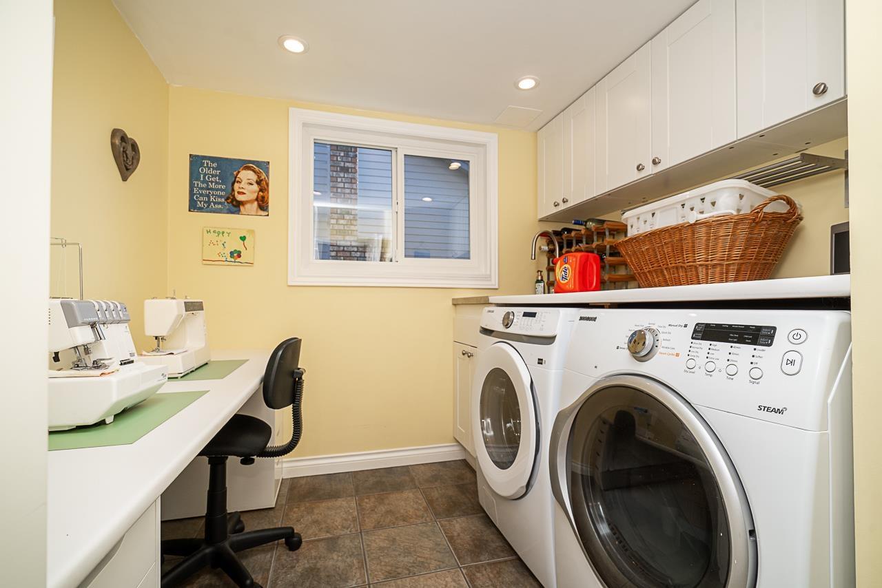 16173 Brookside Grove, Surrey — photo 23