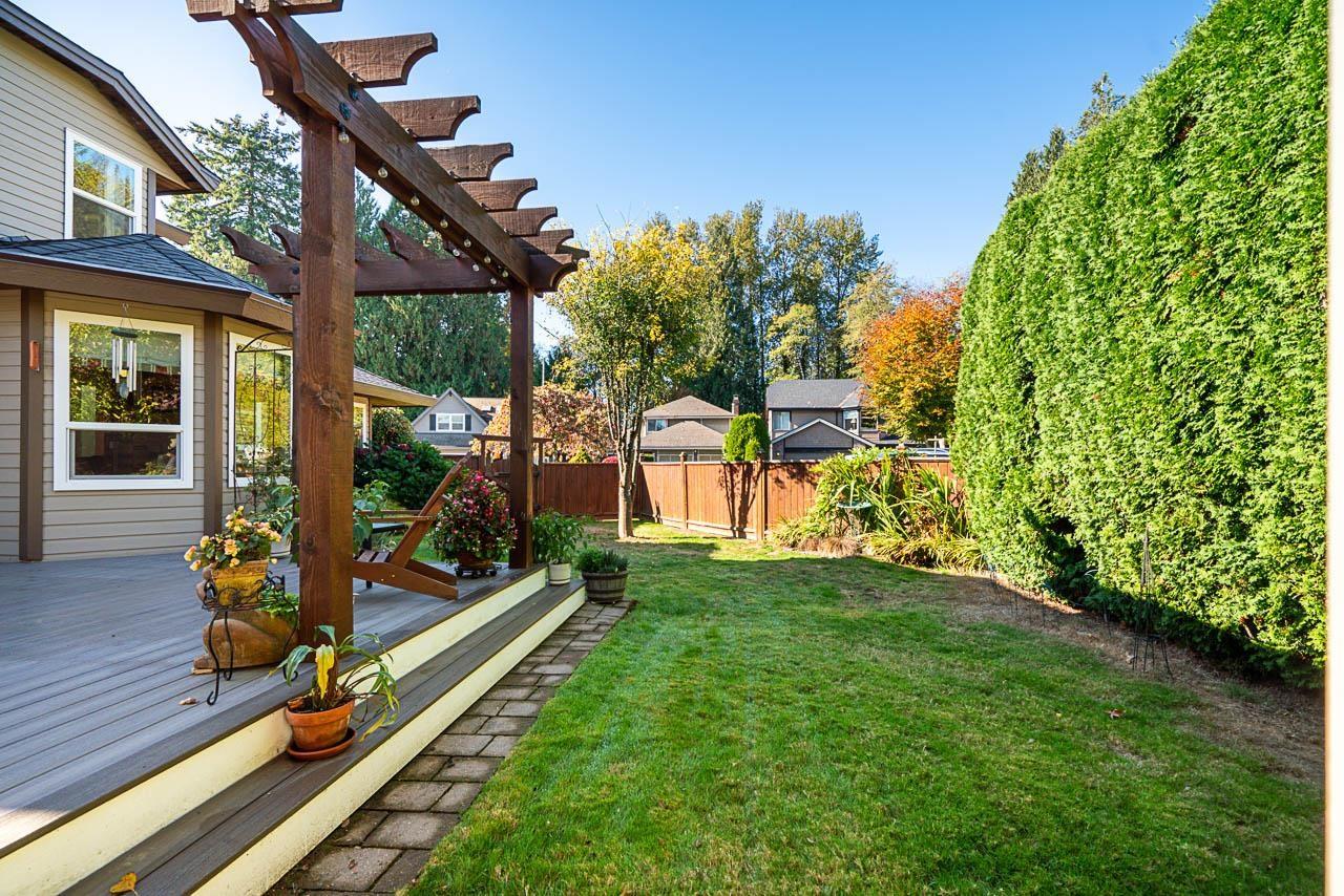 16173 Brookside Grove, Surrey — photo 22