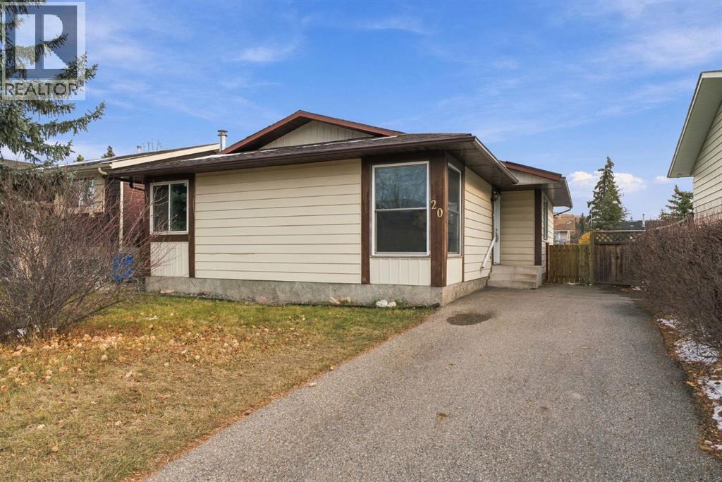 20 Glenpatrick Place, Cochrane, Alberta, T4C1H6