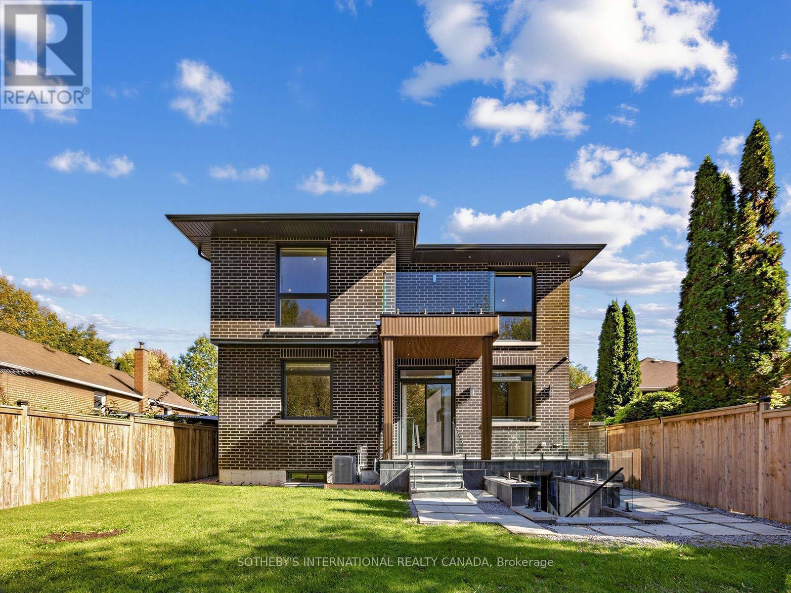 4 Birchlawn Avenue, Toronto, ON photo 45