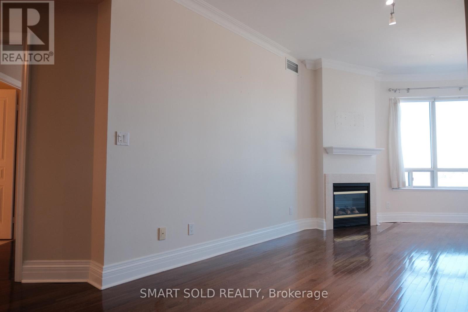 507- 1 Cordoba Drive, Vaughan, ON photo 4