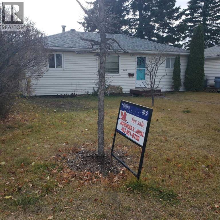 8611 47 Avenue NW, Calgary — photo 3