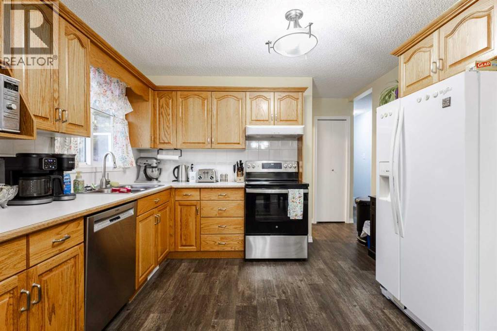 4604 56 Avenue, Taber — photo 9
