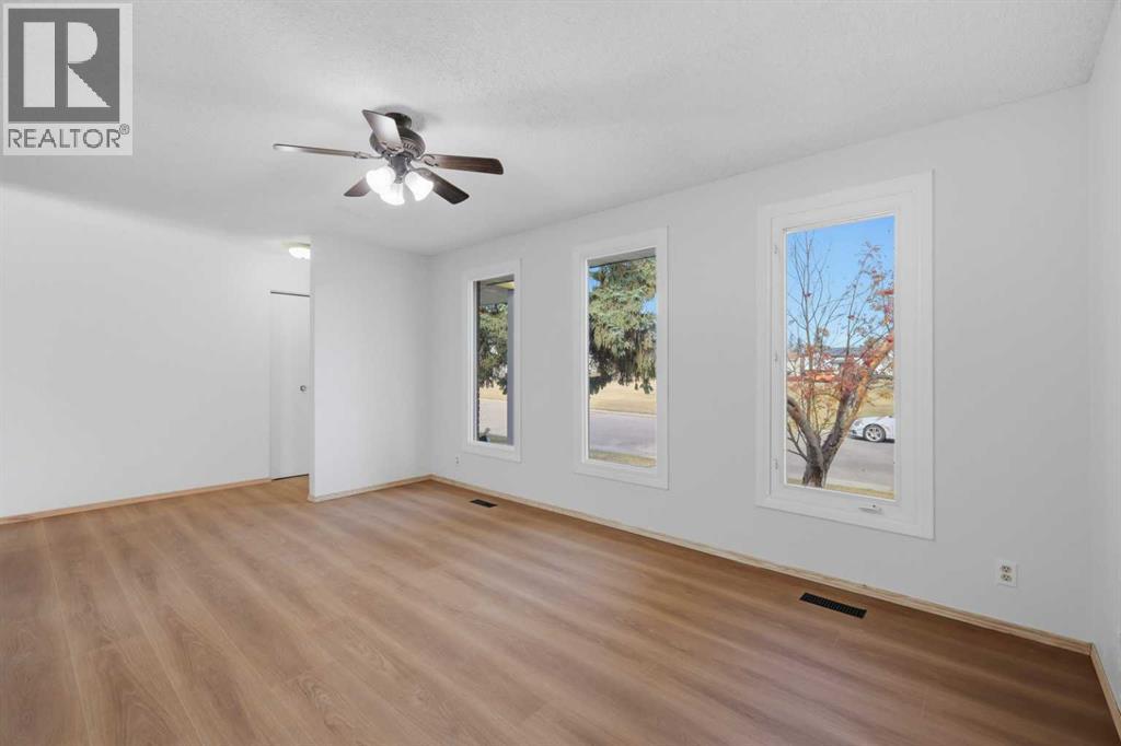 Main Level Living room