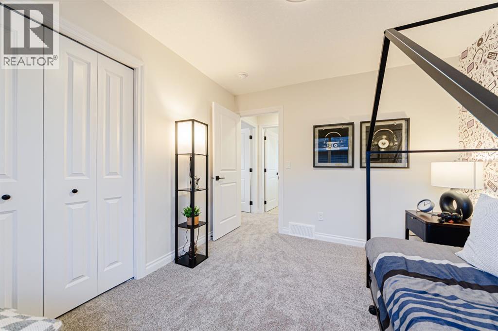1010 Bayview Crescent SW, photo 33 of 42