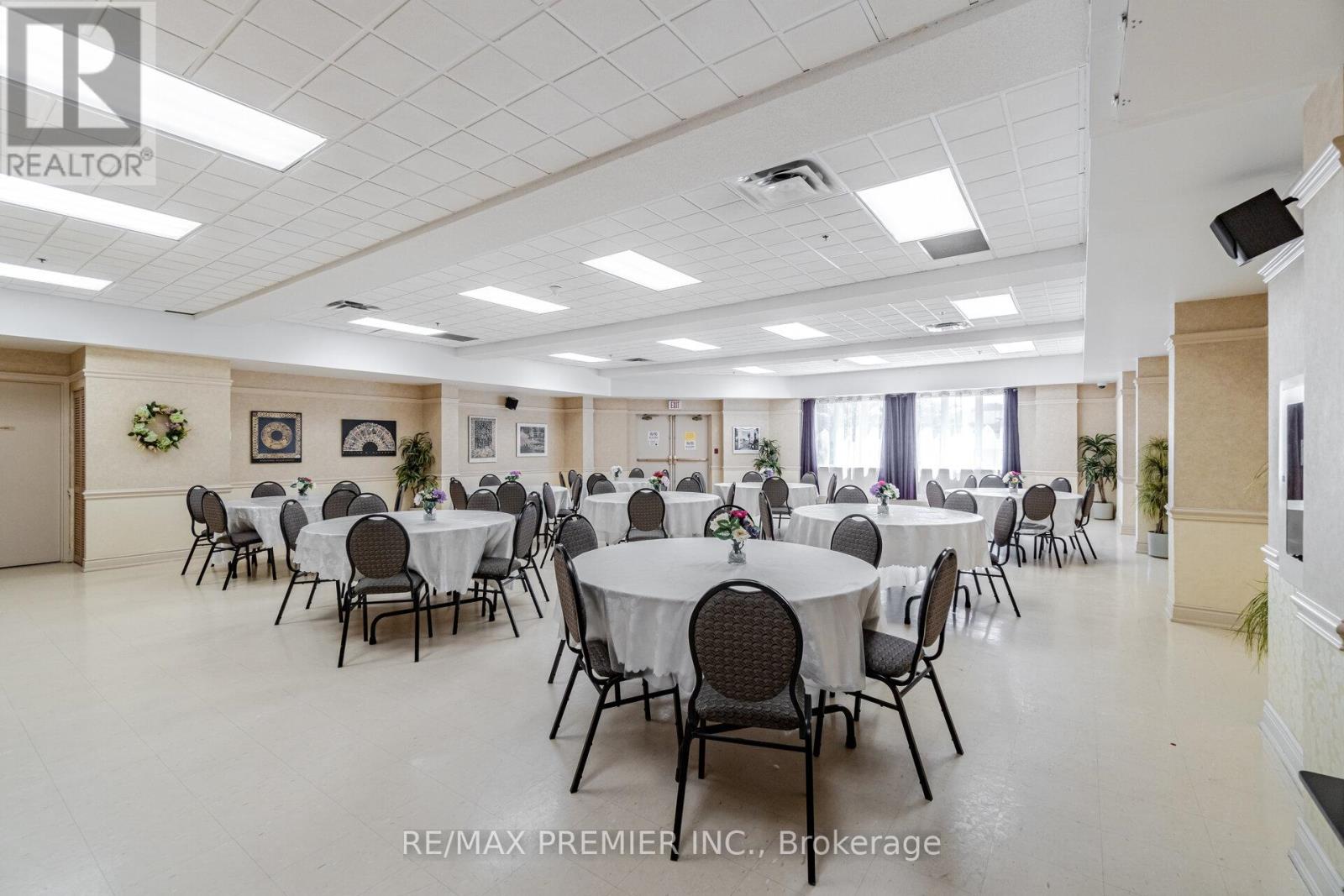 401- 3 Dayspring Circle, Brampton, ON photo 43