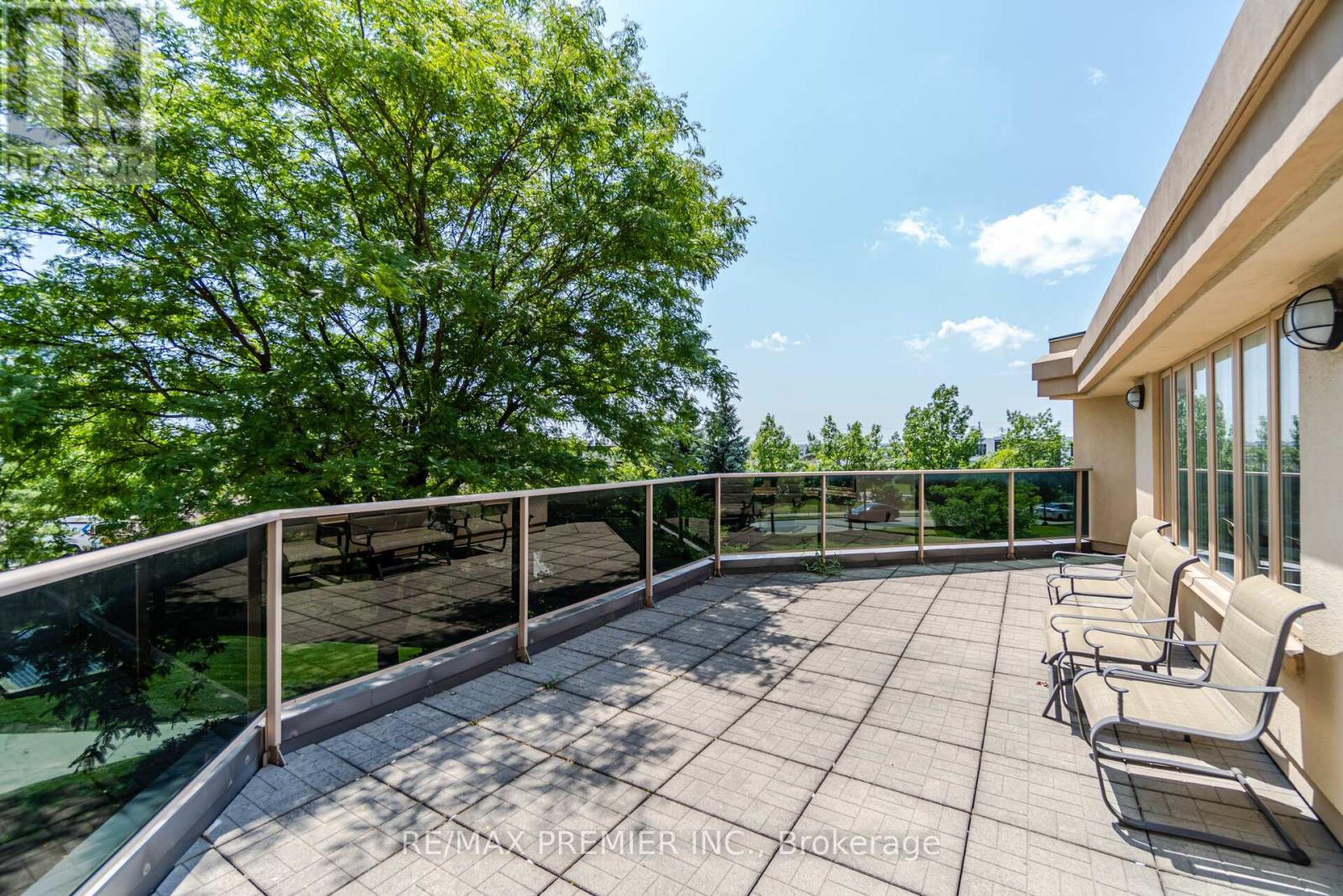 401- 3 Dayspring Circle, Brampton, ON photo 42
