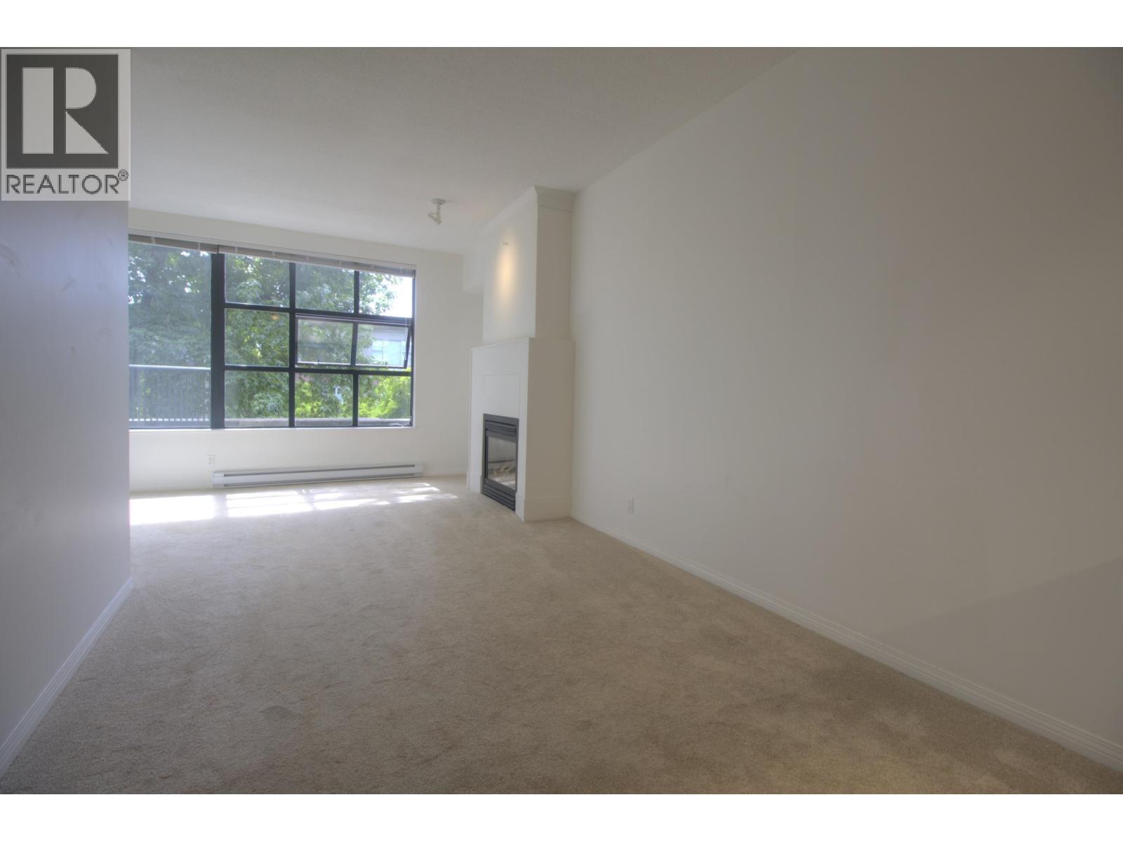 307 2268 Redbud Lane Unit 307