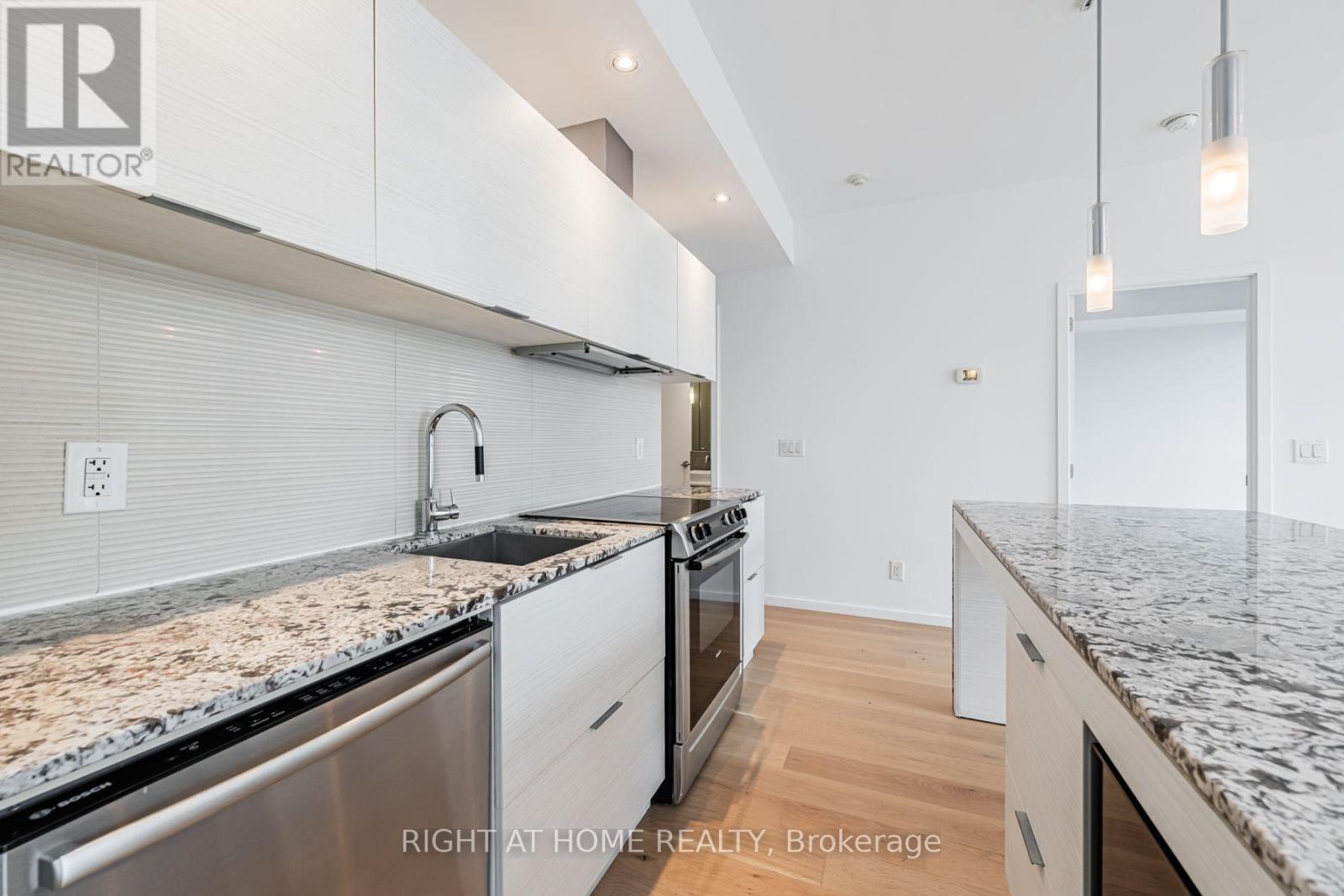 902 - 8 CHARLOTTE STREET, Toronto (Waterfront Communities) — photo 6