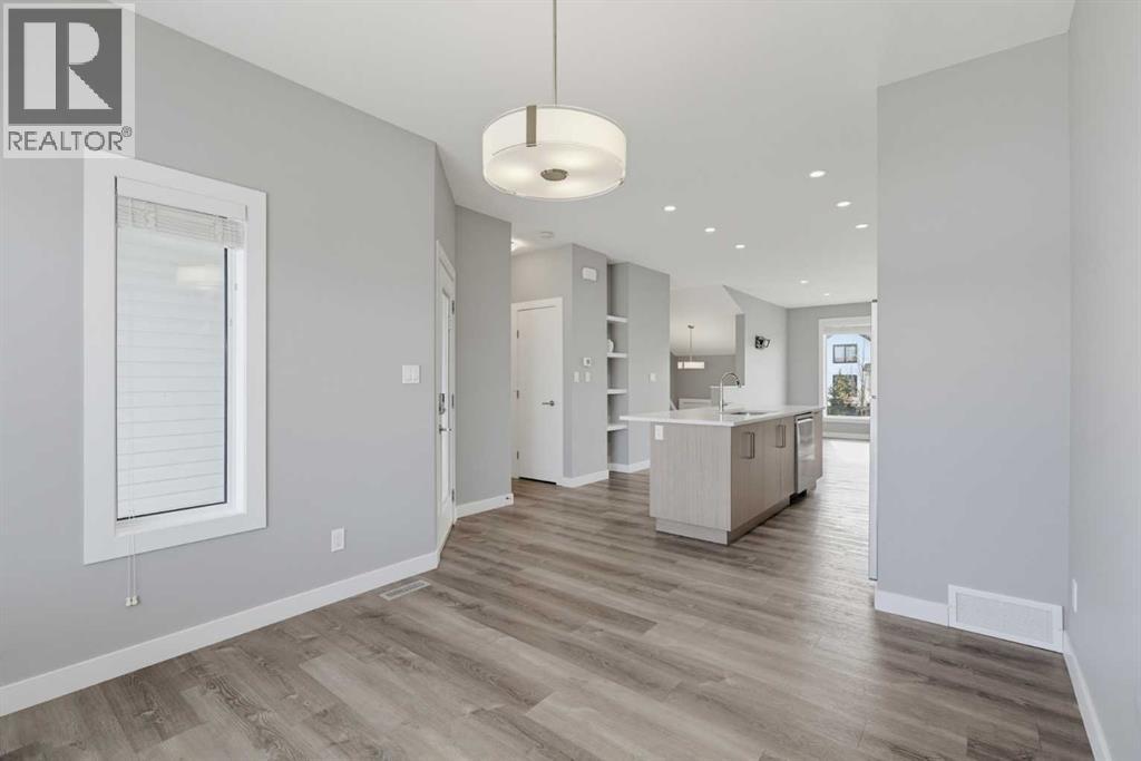 60 Evergreen Way, photo 12 of 31