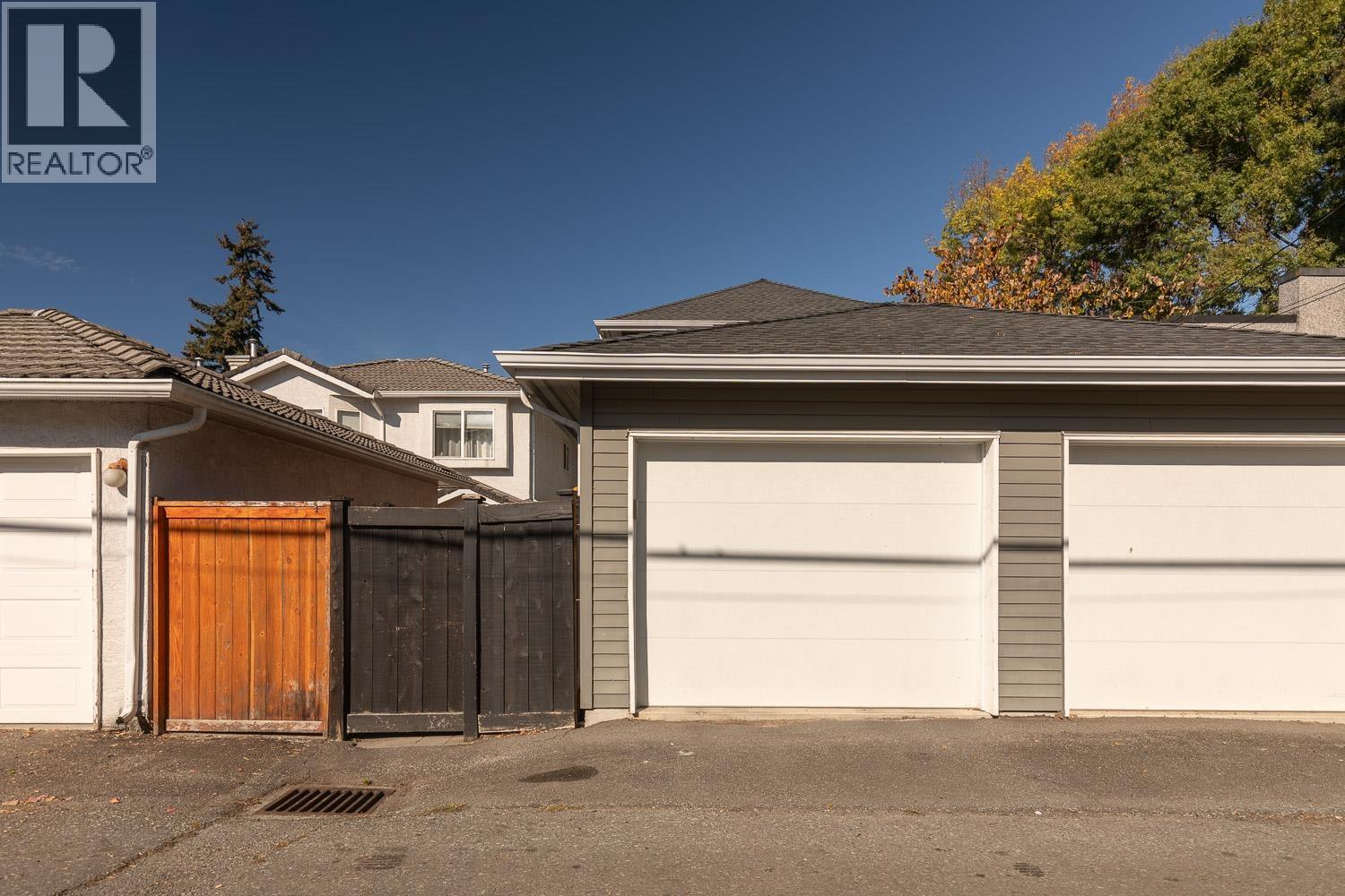 572 E 16th Avenue, Vancouver — photo 27