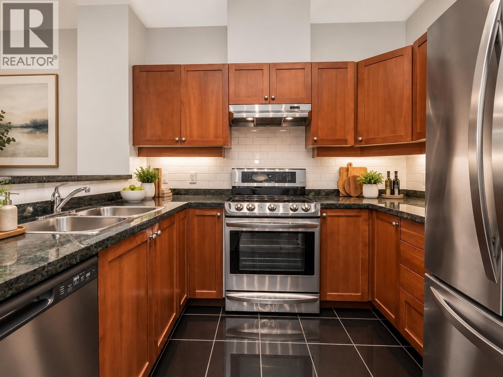 108 675 Park Crescent, New Westminster — photo 2
