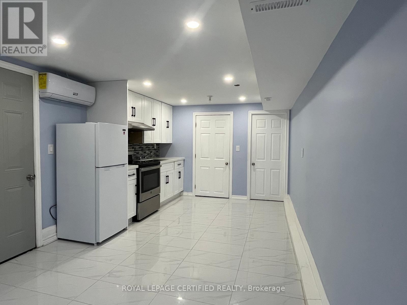 STUDIO - 818 GARTH STREET, Hamilton (Westcliffe)