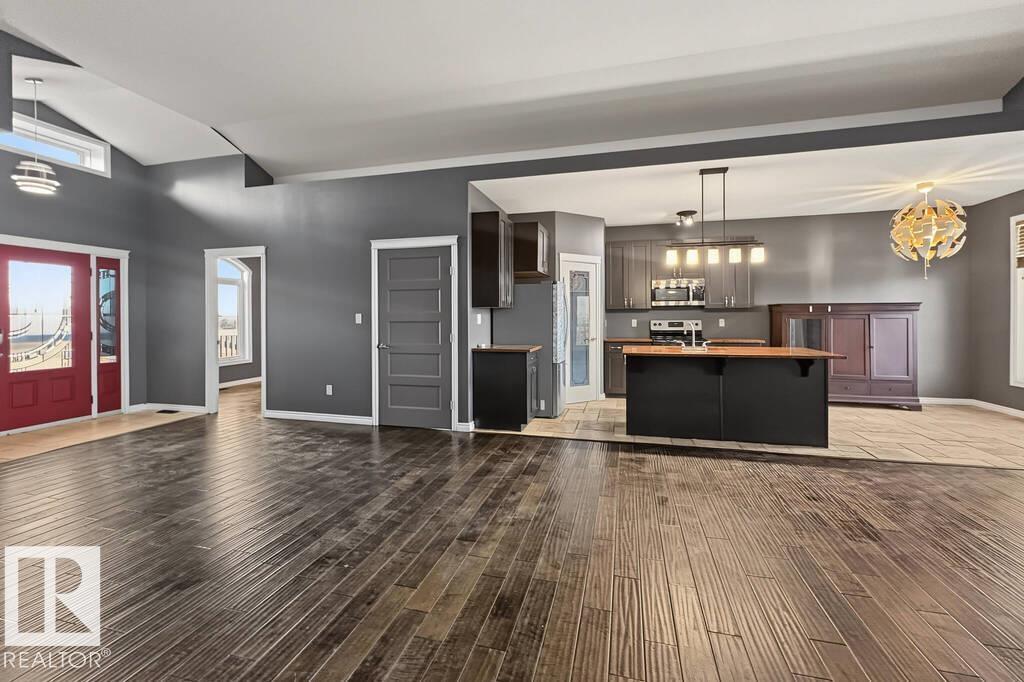 Property photograph 7 for MLS E4514470