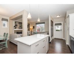 18569 67th Avenue, Surrey, BC V3S1Z1 Photo 6