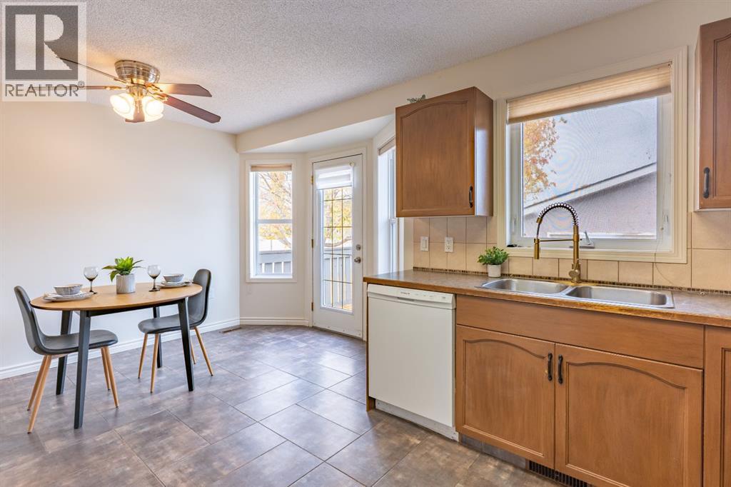 5 Stapeford Crescent SE, Medicine Hat — photo 8