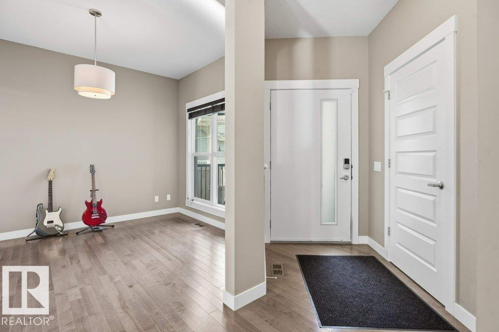 Property photograph 3 for MLS E4514472