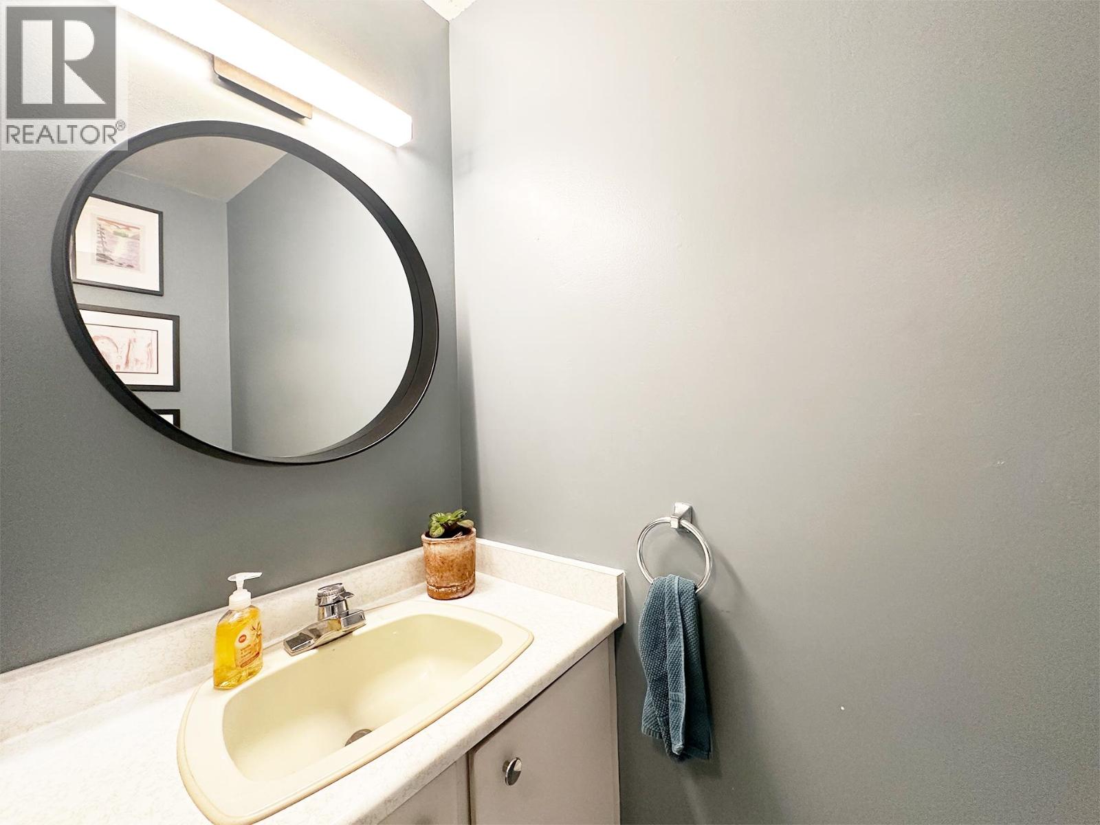 30 3150 E 58th Avenue, Vancouver — photo 14