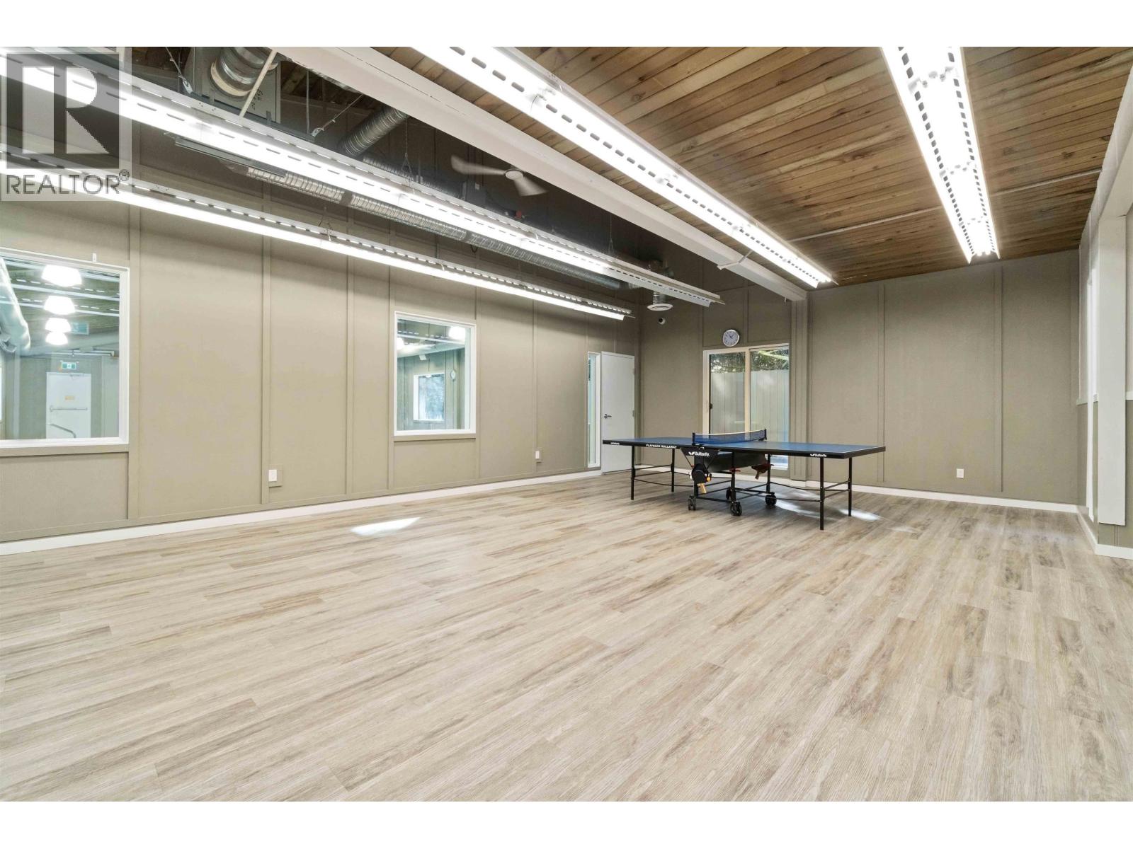 30 3150 E 58th Avenue, Vancouver — photo 25