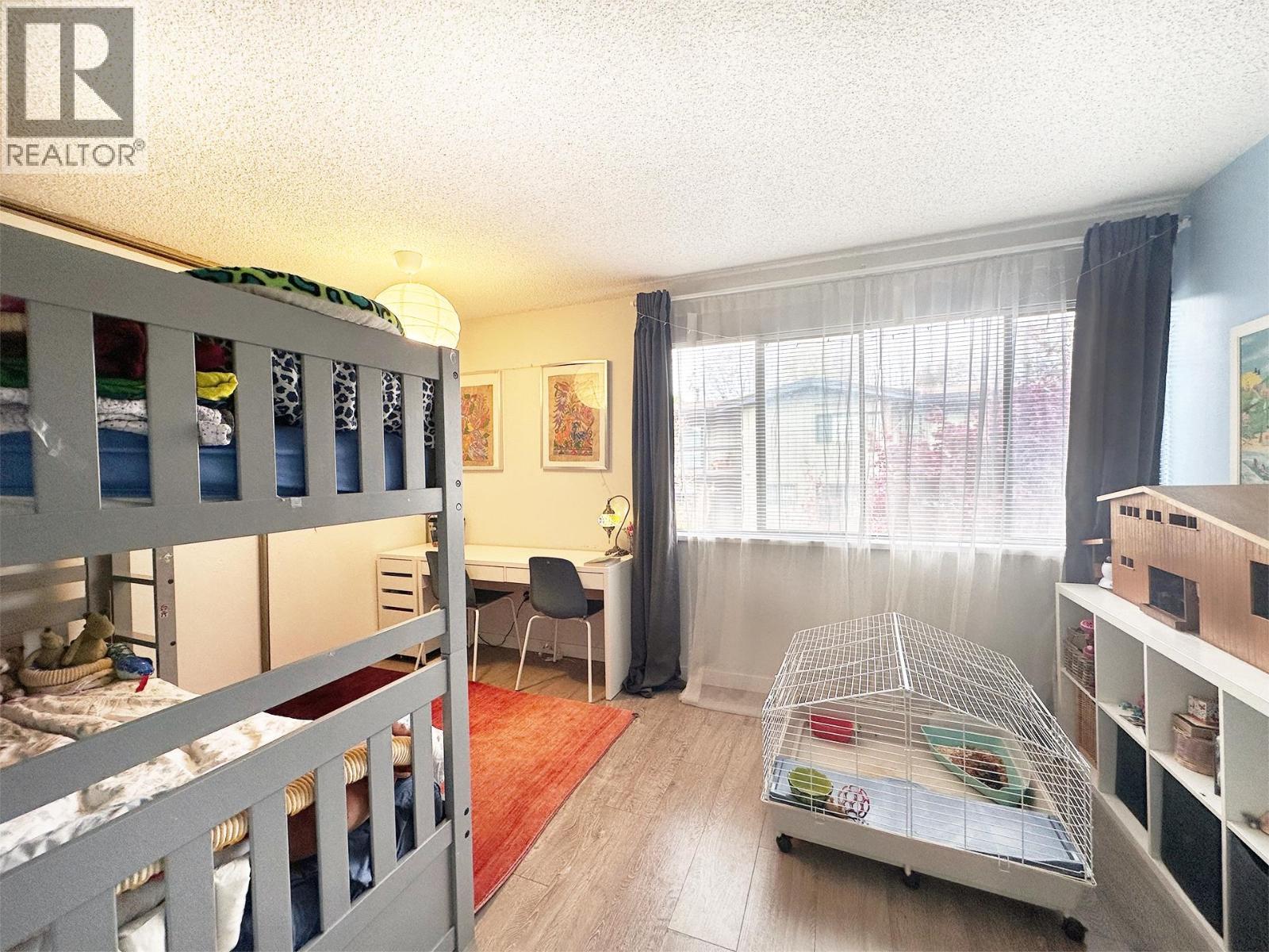 30 3150 E 58th Avenue, Vancouver — photo 12