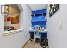 Bedroom - 81 Chapman Close Se, Calgary, AB T2X3S8 Photo 9