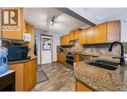 Family room - 81 Chapman Close Se, Calgary, AB T2X3S8 Photo 12