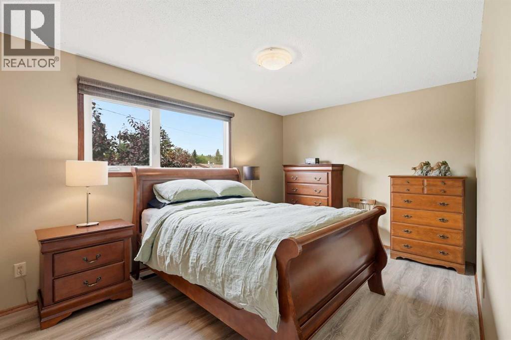 Listing photo – 27 Fir Street, Red Deer