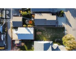 1120 43 Street N, Lethbridge, AB T1H6C2 Photo 7