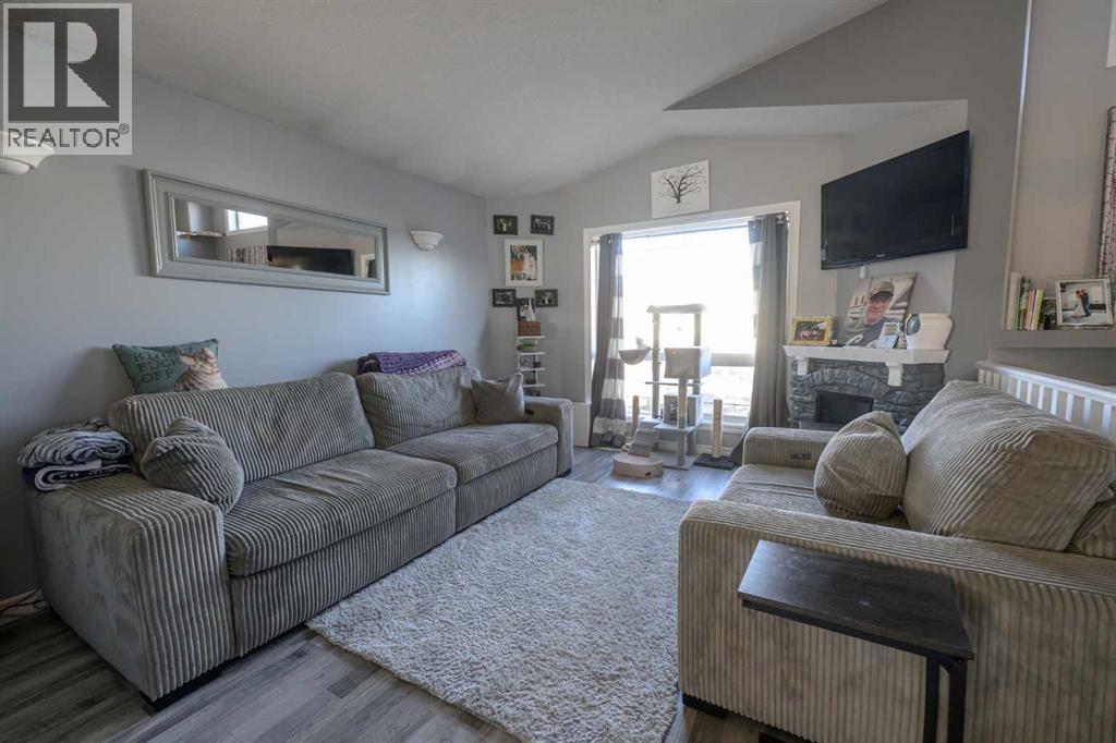 10701 72 Avenue, Grande Prairie — photo 4