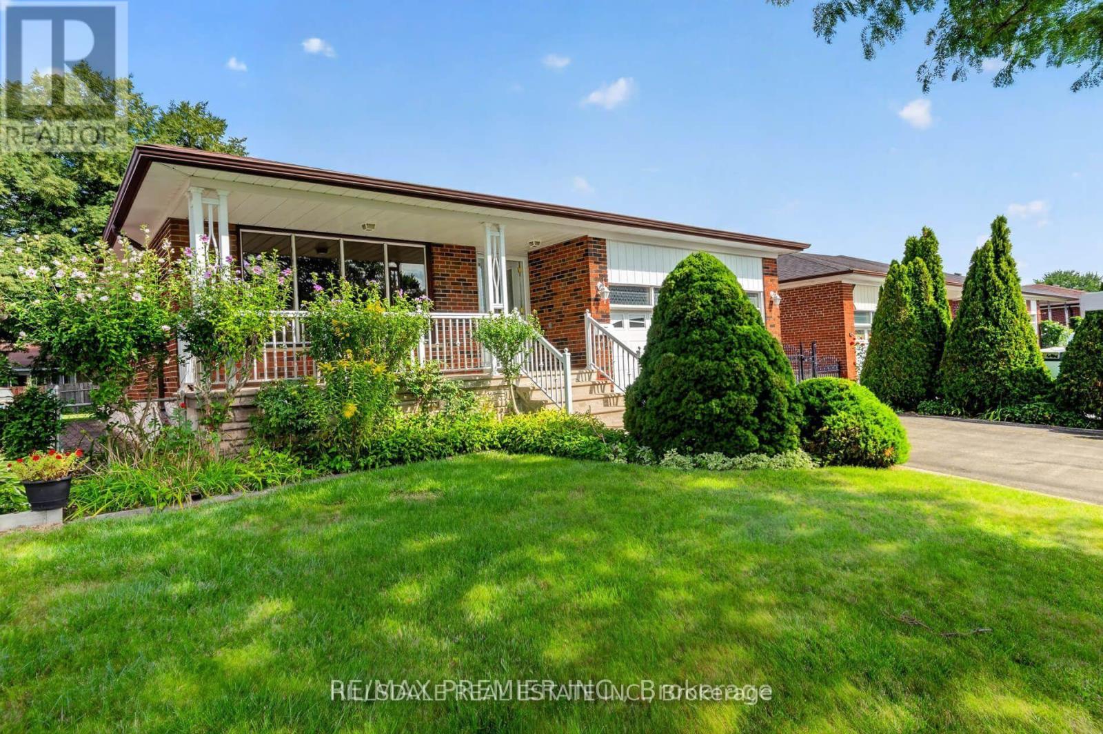 31 CORINTHIAN BOULEVARD, Toronto (L'Amoreaux) — photo 2