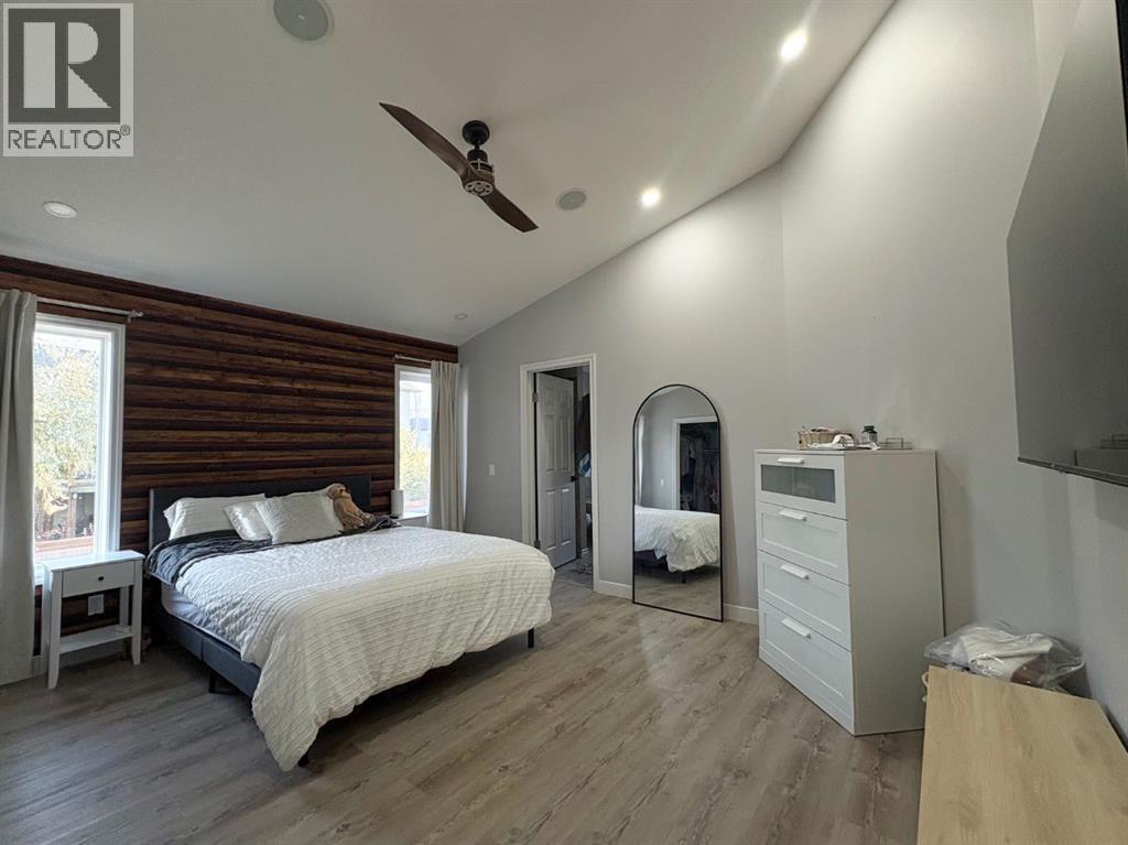 Spacious primary suite