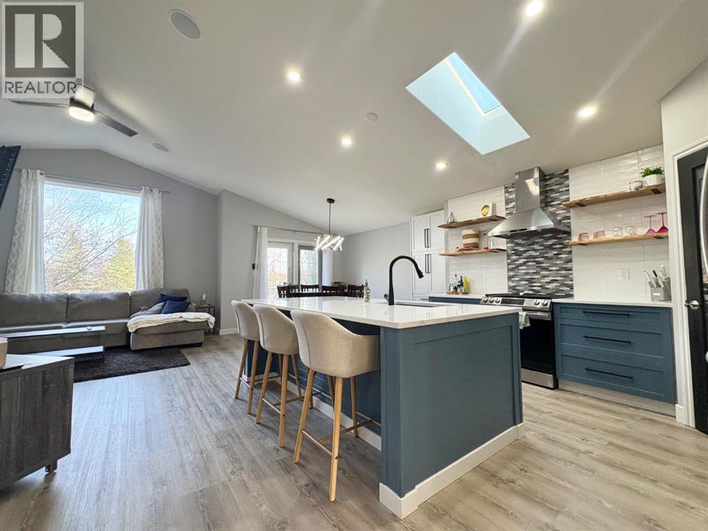 Tastefully renovated kitchen