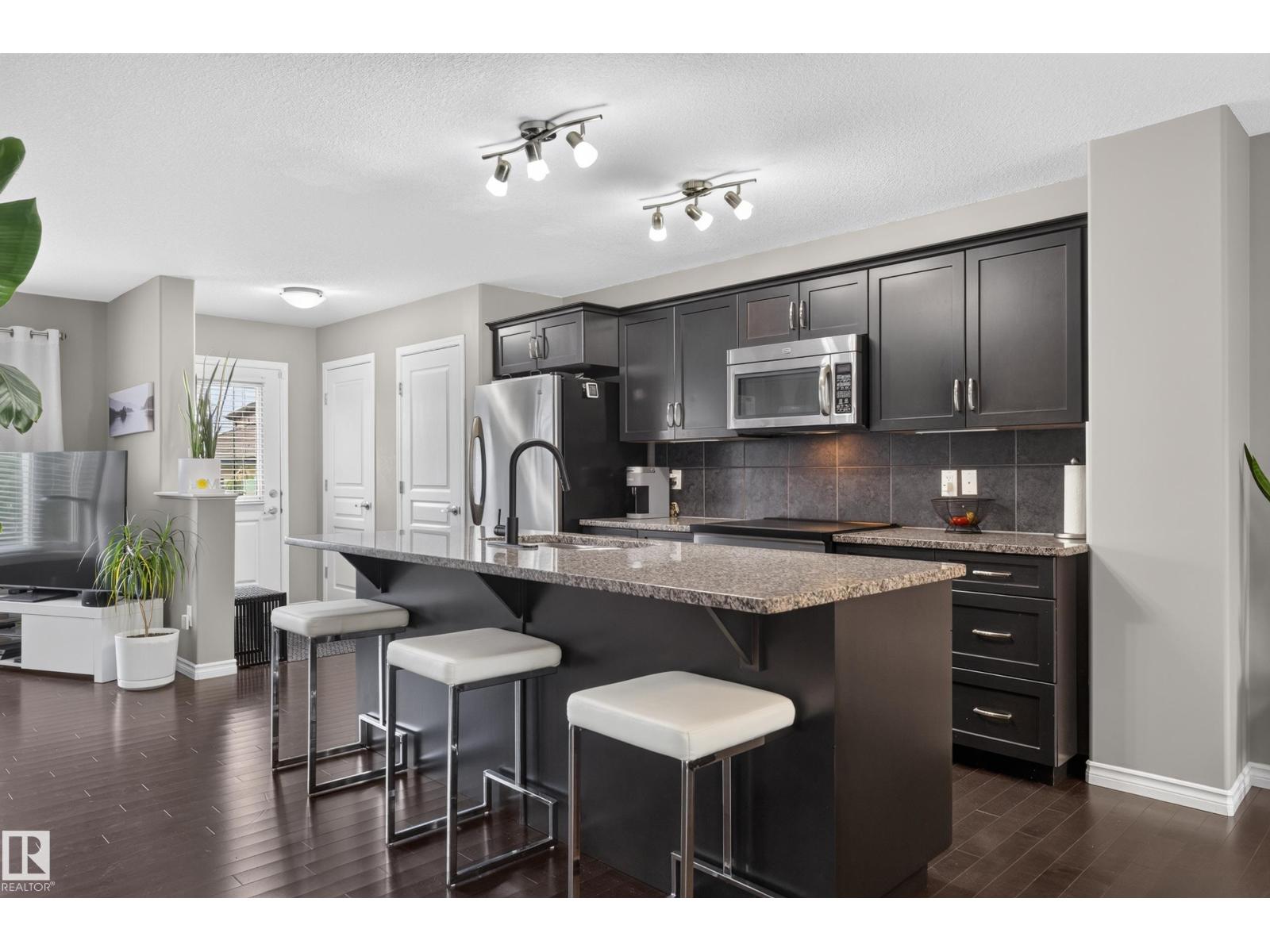 131 CY BECKER BV NW, Edmonton — photo 5