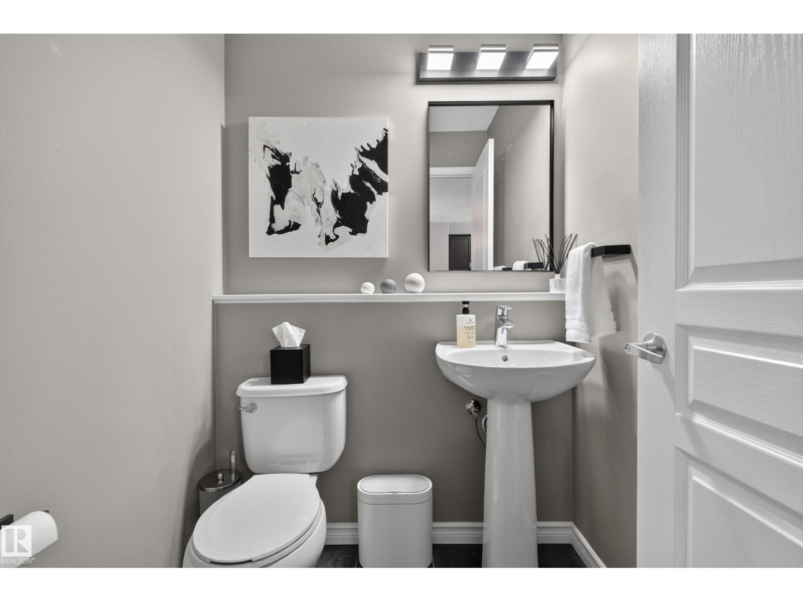131 CY BECKER BV NW, Edmonton — photo 15