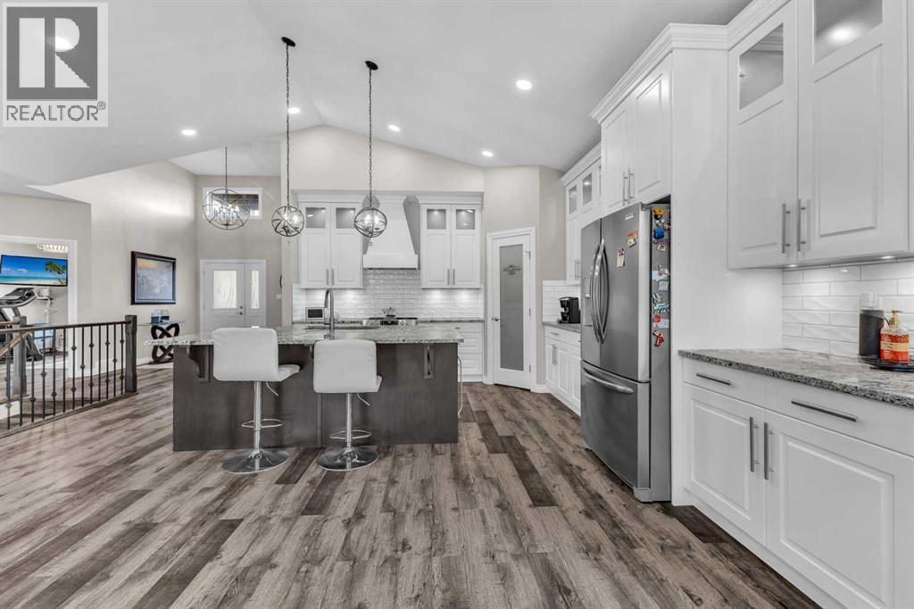 Listing photo – 5052 Lakeshore Drive, Sylvan Lake