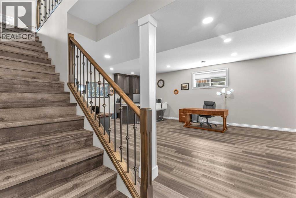 Listing photo – 5052 Lakeshore Drive, Sylvan Lake