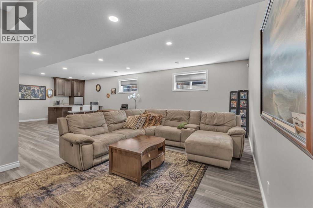 Listing photo – 5052 Lakeshore Drive, Sylvan Lake