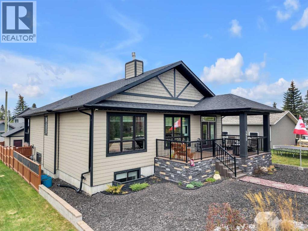 Listing photo – 5052 Lakeshore Drive, Sylvan Lake