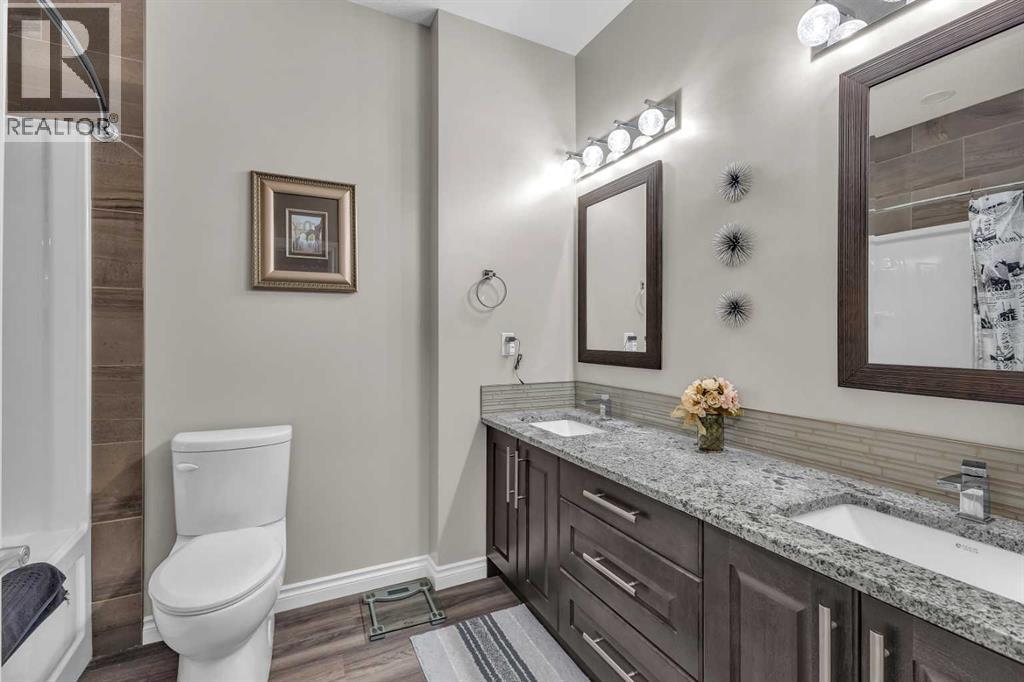 Listing photo – 5052 Lakeshore Drive, Sylvan Lake