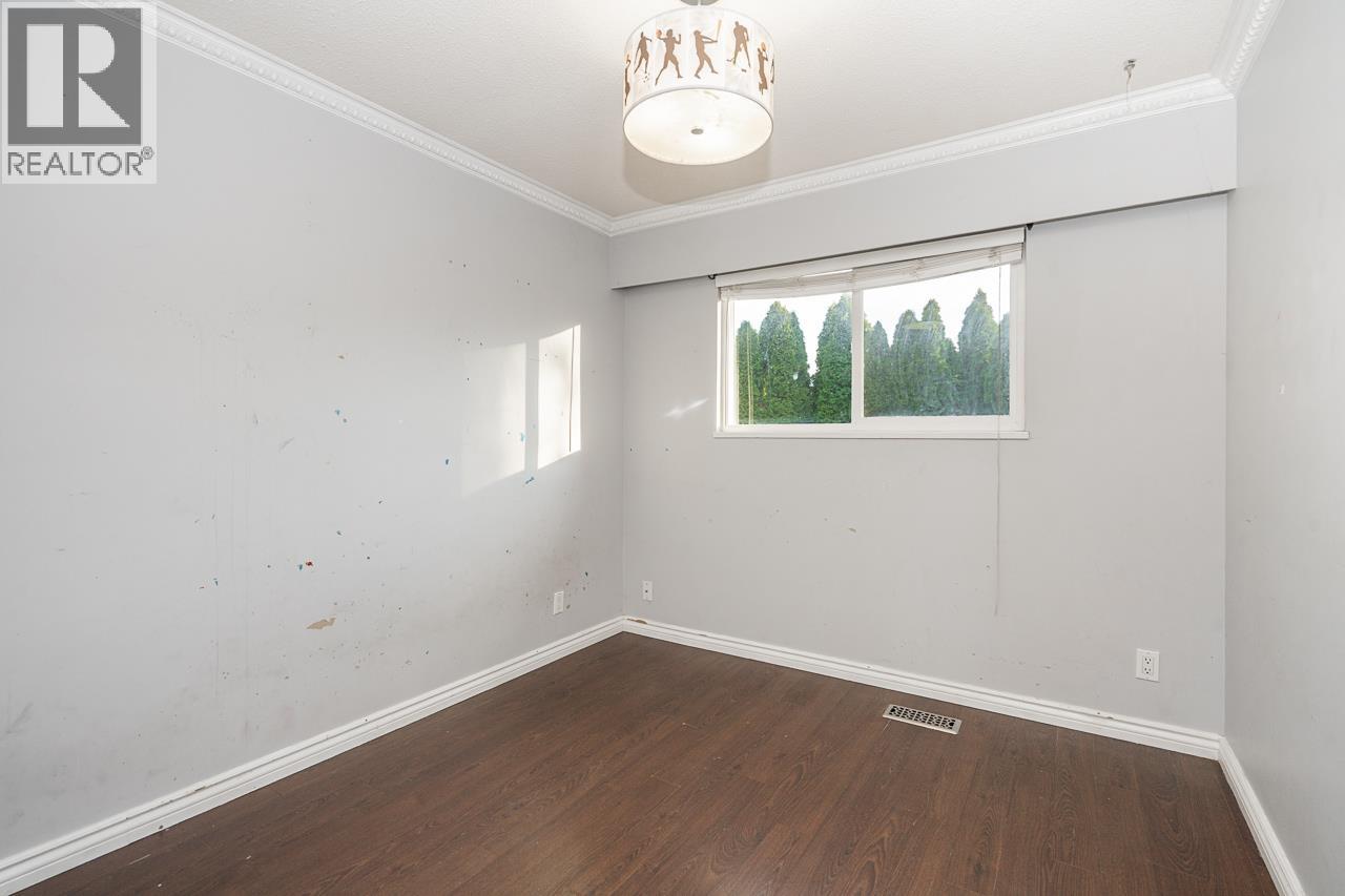 5388 46 Avenue, Delta — photo 9