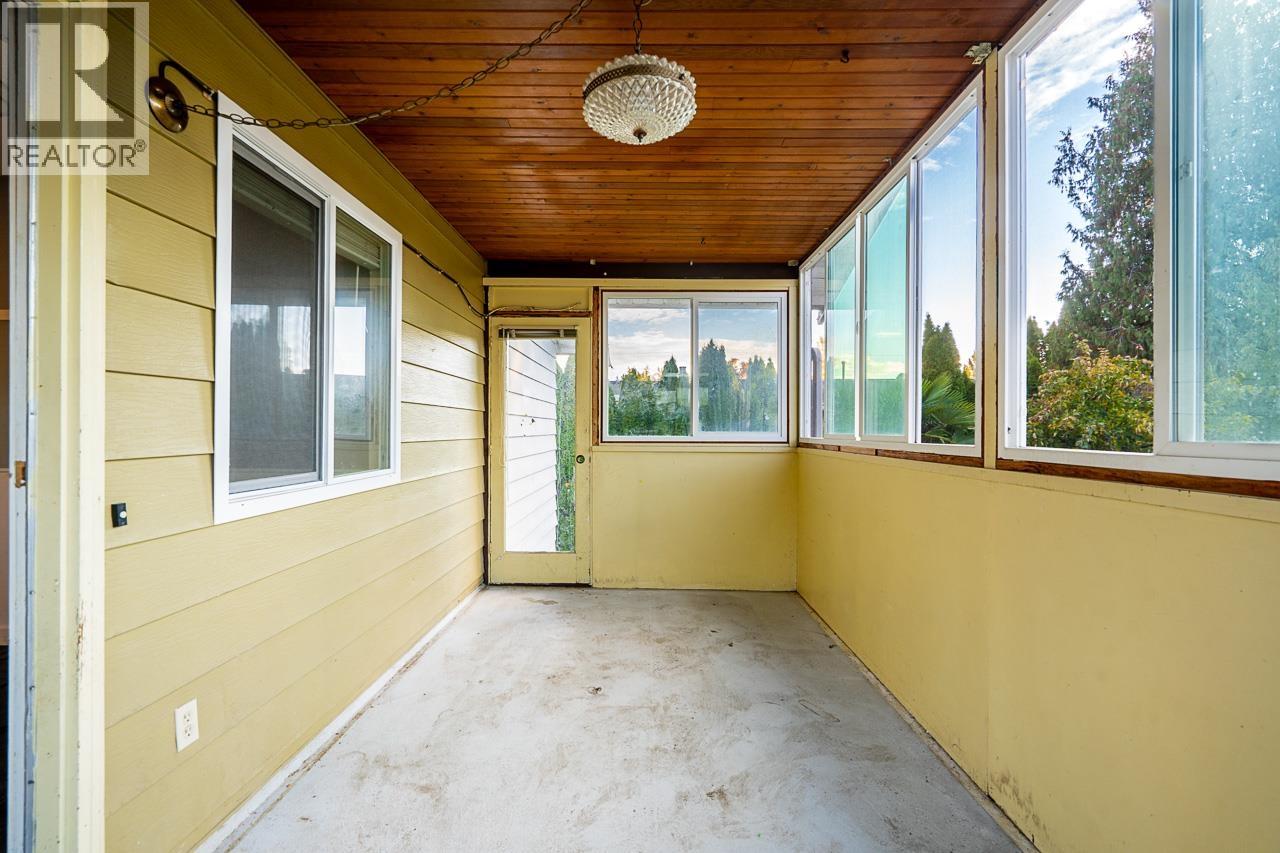 5388 46 Avenue, Delta — photo 14
